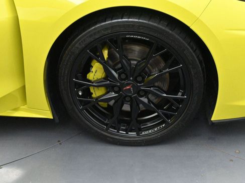 Used 2023 Chevrolet Corvette Stingray Premium Conv w/ Z51 Performance Package RWD image 29
