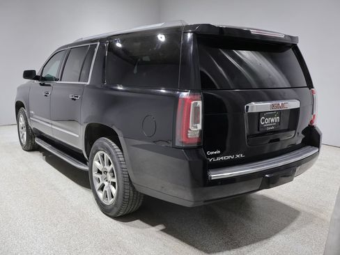 Used 2019 GMC Yukon XL Denali AWD/4WD image 6