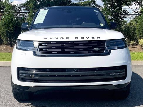 Used 2023 Land Rover Range Rover SE AWD/4WD image 2