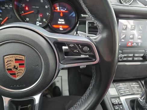 Used 2017 Porsche Macan image 22