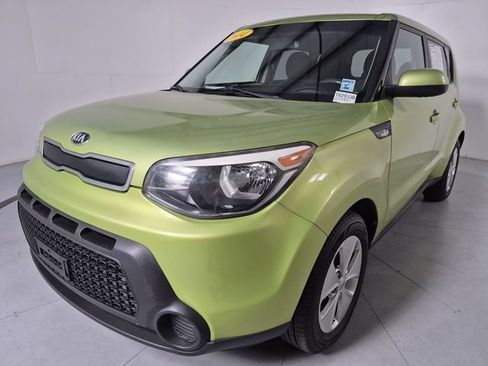 Used 2014 Kia Soul FWD image 1