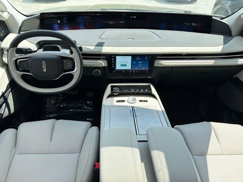 New 2026 Lincoln Navigator Reserve AWD/4WD image 22