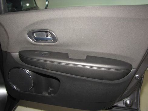 Certified 2022 Honda HR-V EX image 22