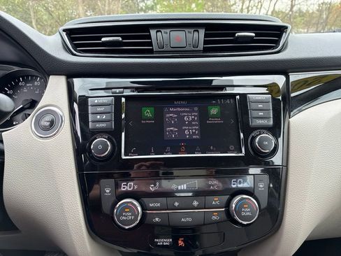 Certified 2019 Nissan Rogue Sport SL w/ Premium Package AWD/4WD image 21