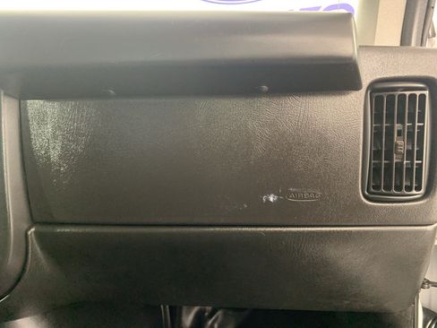 Used 2023 Chevrolet Express 3500 LS RWD image 33
