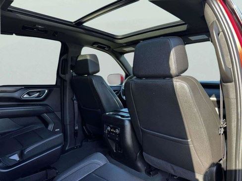 Used 2023 Chevrolet Tahoe Z71 w/ Luxury Package AWD/4WD image 47