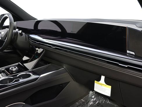 New 2026 Cadillac Escalade Sport w/ Touring Package AWD/4WD image 15