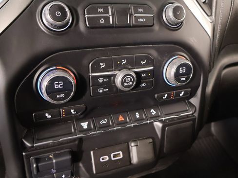 Used 2023 Chevrolet Silverado 2500 LT w/ Convenience Package image 7