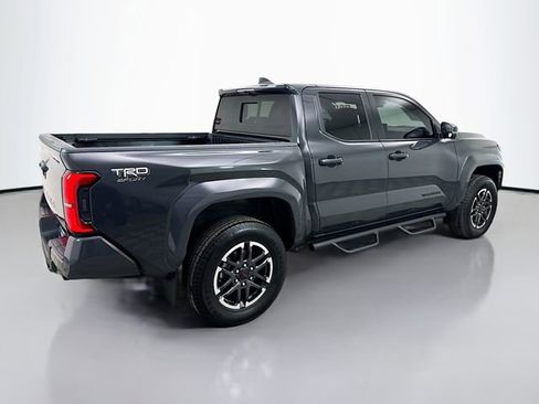 Used 2024 Toyota Tacoma TRD Sport image 7