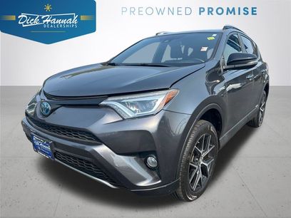 Used 2018 Toyota RAV4 SE