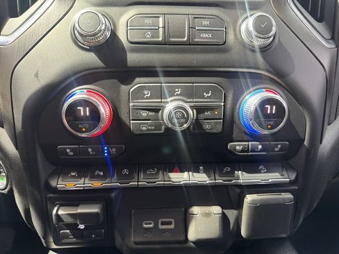 Used 2021 GMC Sierra 1500 AT4 w/ AT4 Value Package AWD/4WD image 21