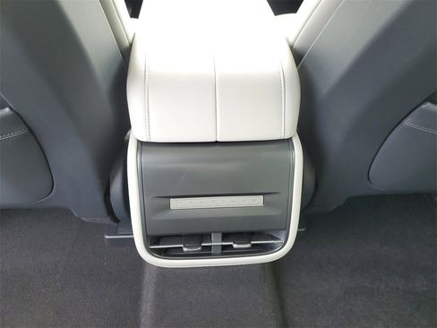 New 2026 Lincoln Nautilus Premier w/ Jet Appearance Package image 13