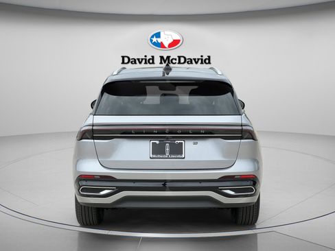 New 2026 Lincoln Nautilus Reserve AWD/4WD image 8