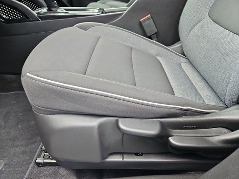 Used 2025 Chevrolet TrailBlazer LS w/ LS Convenience Package FWD image 23