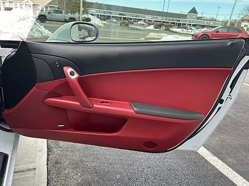 Used 2013 Chevrolet Corvette Grand Sport w/ 2LT Preferred Equipment Group image 17