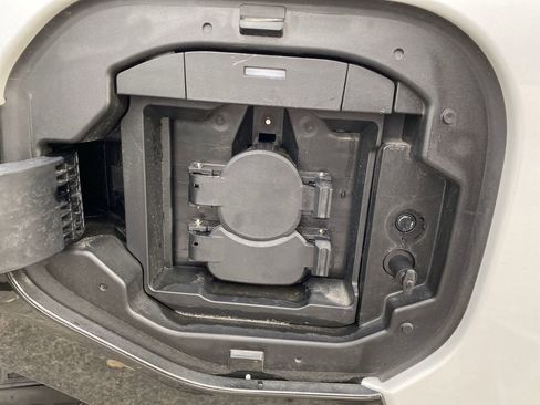 Used 2024 Toyota bZ4X XLE image 46