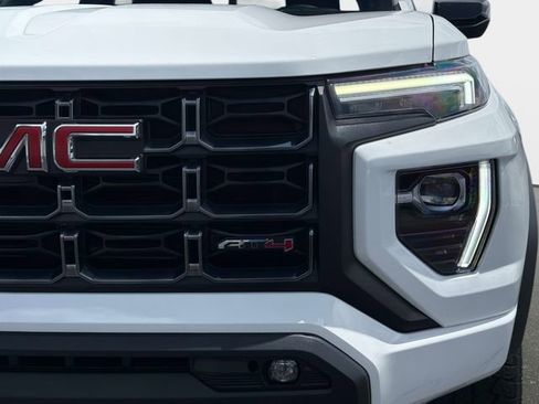 Used 2023 GMC Canyon AT4 w/ LPO, Sports Bar Package image 9