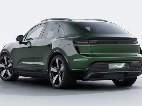 New 2026 Porsche Macan Turbo Electric image 3