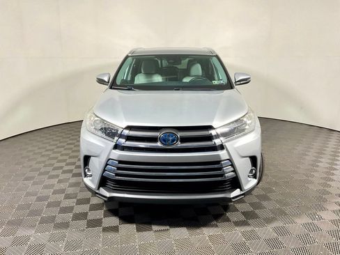 Used 2019 Toyota Highlander Limited AWD/4WD image 9