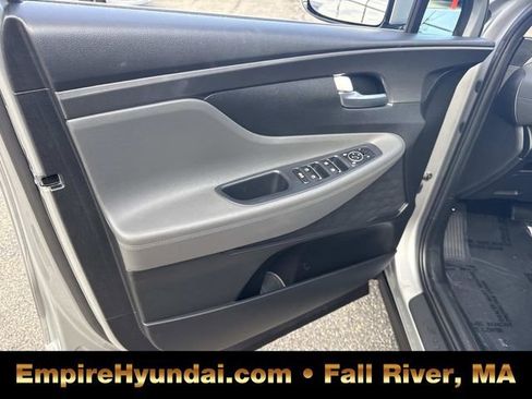 Used 2023 Hyundai Santa Fe SEL image 18