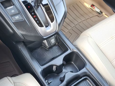 Used 2017 Honda CR-V Touring image 19