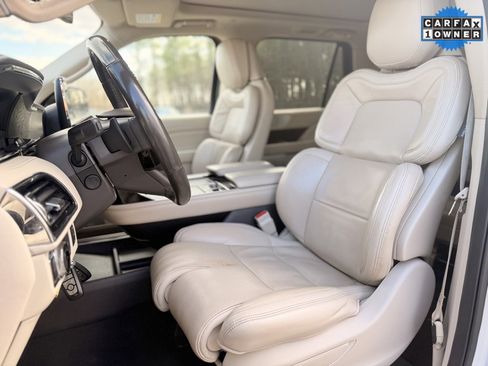 Used 2020 Lincoln Navigator L Reserve w/ Luxury Package image 14