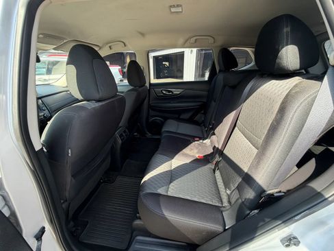 Used 2020 Nissan Rogue S w/ Special Edition Package FWD image 18