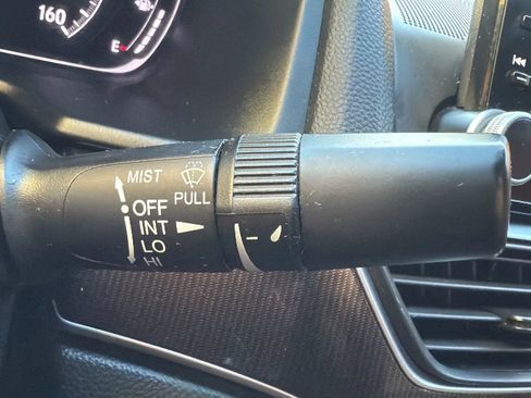 Used 2019 Honda Accord Sport image 13