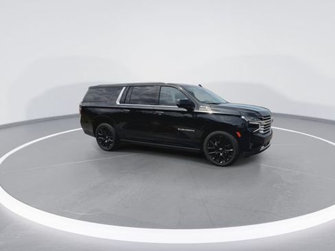 Used 2023 Chevrolet Suburban High Country w/ Advanced Technology Package AWD/4WD image 13