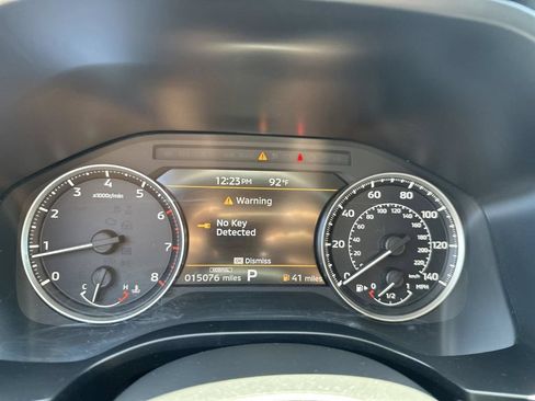 Used 2025 Mitsubishi Outlander ES FWD image 15