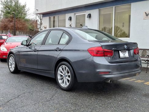 Used 2018 BMW 320i xDrive Sedan w/ Convenience Package image 6