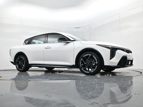 New 2026 Kia K4 GT-Line image 34