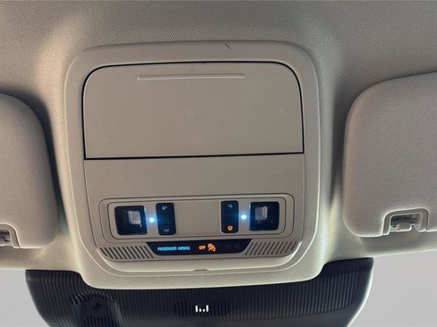 Certified 2025 Ford Explorer Active AWD/4WD image 27