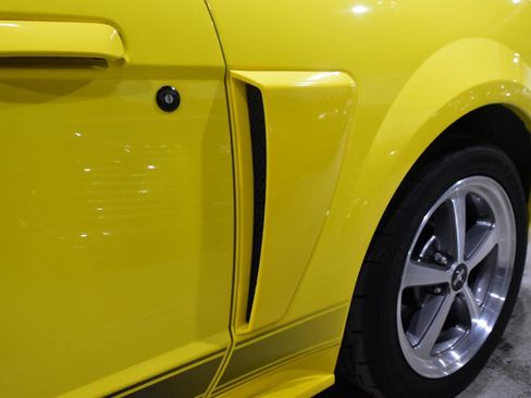 Used 2003 Ford Mustang Mach 1 image 10