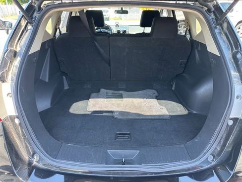 Used 2012 Nissan Rogue SV FWD image 8