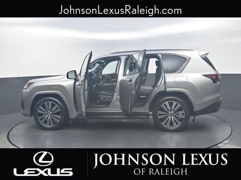 New 2026 Lexus LX 600 4WD w/ Luxury Package image 26