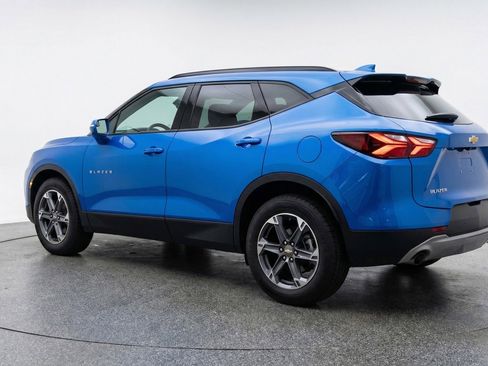 Used 2025 Chevrolet Blazer LT image 6