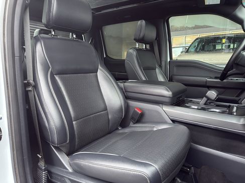 Certified 2025 Ford F150 Lariat image 34