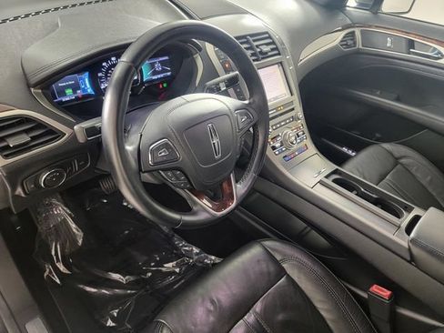 Used 2017 Lincoln MKZ Reserve w/ Climate Package FWD image 12