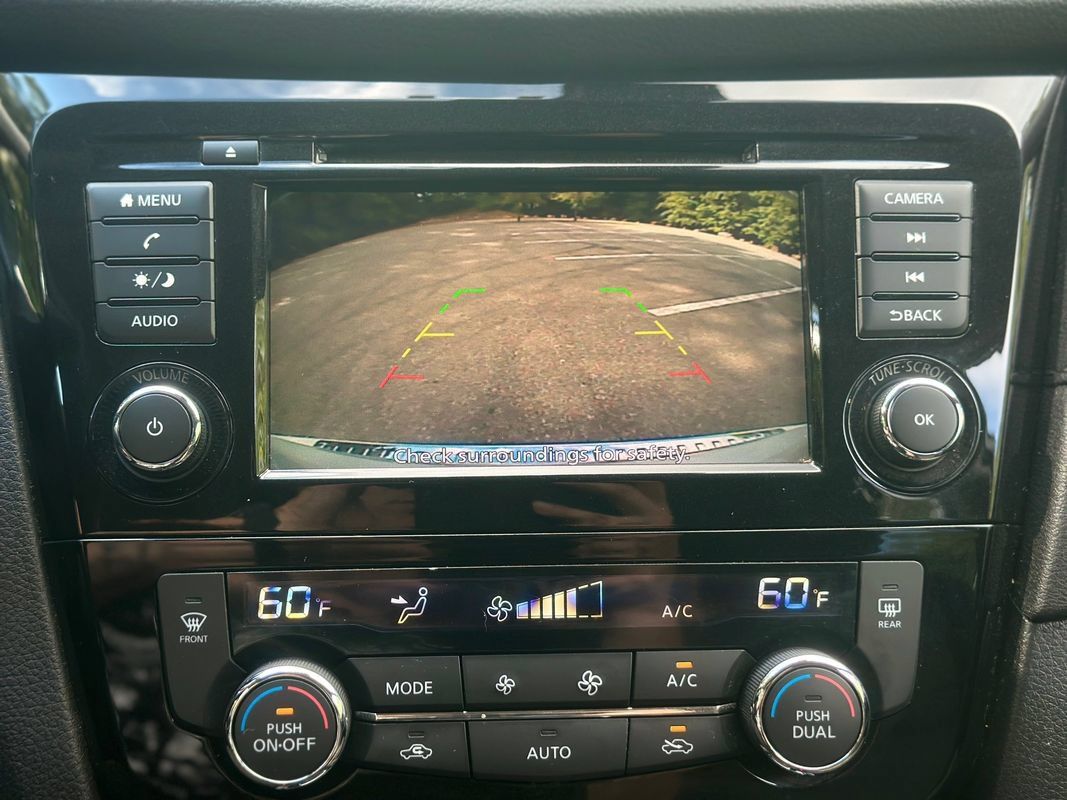 Used 2020 Nissan Rogue SV AWD/4WD image 25
