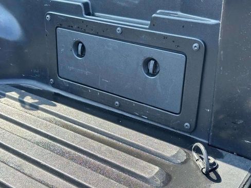 Used 2018 Toyota Tacoma SR5 image 49