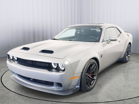 Used 2023 Dodge Challenger SRT Hellcat image 1