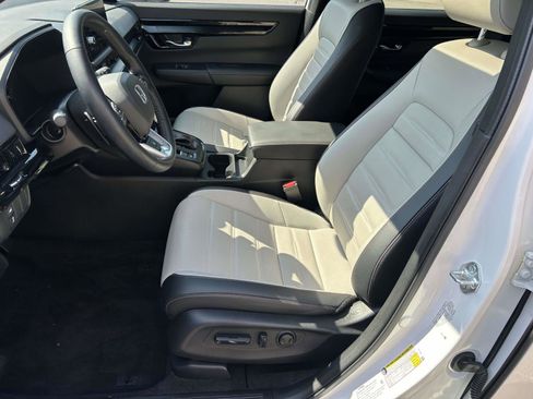 Certified 2025 Honda CR-V Sport Touring image 12