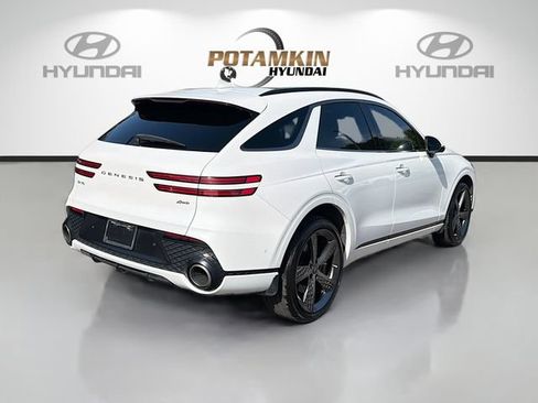 Used 2024 Genesis GV70 2.5T w/ Sport Prestige Package AWD/4WD image 5