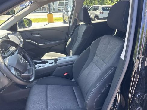 Used 2025 Nissan Rogue SV AWD/4WD image 15