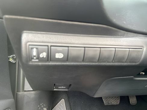 Used 2026 Toyota Corolla LE FWD image 20