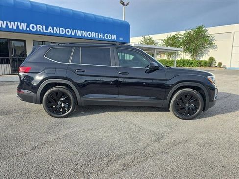 New 2026 Volkswagen Atlas SE image 3