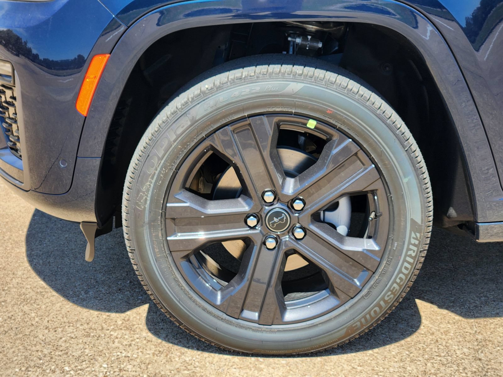 New 2027 Jeep Grand Cherokee Limited AWD/4WD image 11