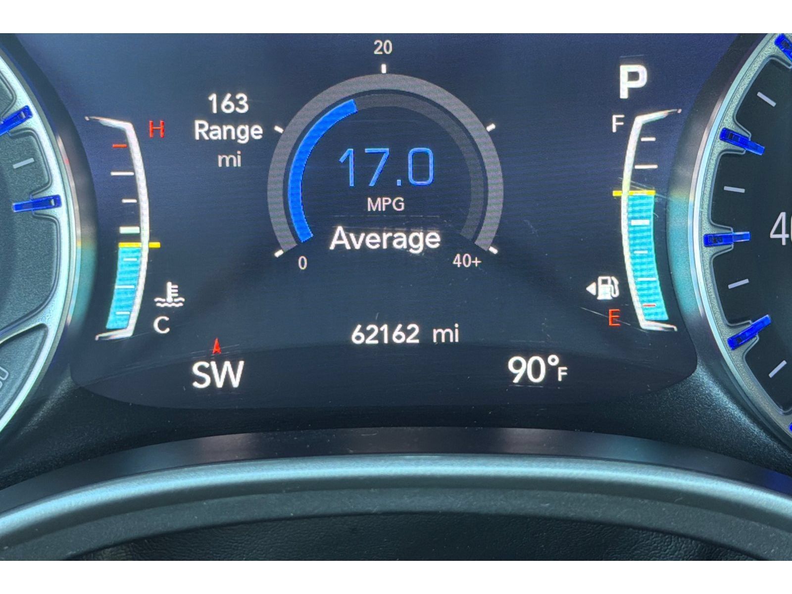Used 2023 Chrysler Pacifica Touring-L FWD image 30