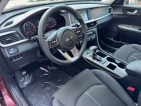 Used 2019 Kia Optima LX FWD image 10